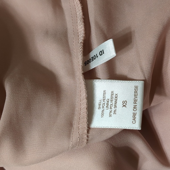 Eva Mendes | New York & Company | Pink Rose Gold Sequin Top XS - Picture 7 of 8